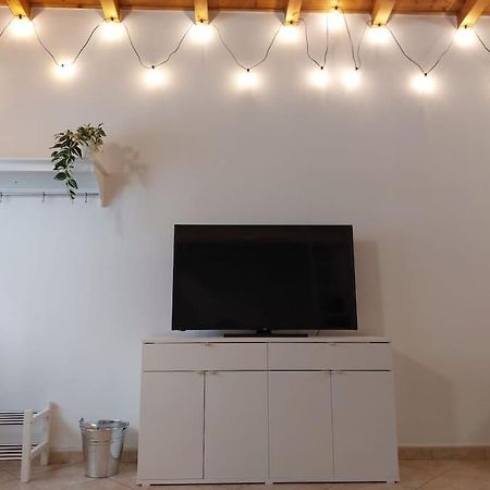Smile Home! Graziosa Casa Con Parcheggio E Giardino Bovísio-Masciago Milanese エクステリア 写真