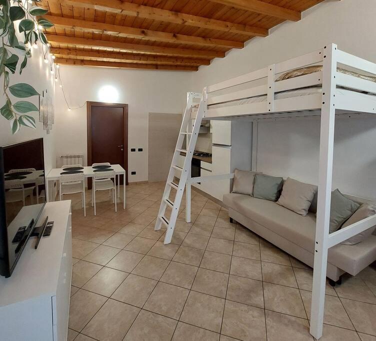 Smile Home! Graziosa Casa Con Parcheggio E Giardino Bovísio-Masciago Milanese エクステリア 写真