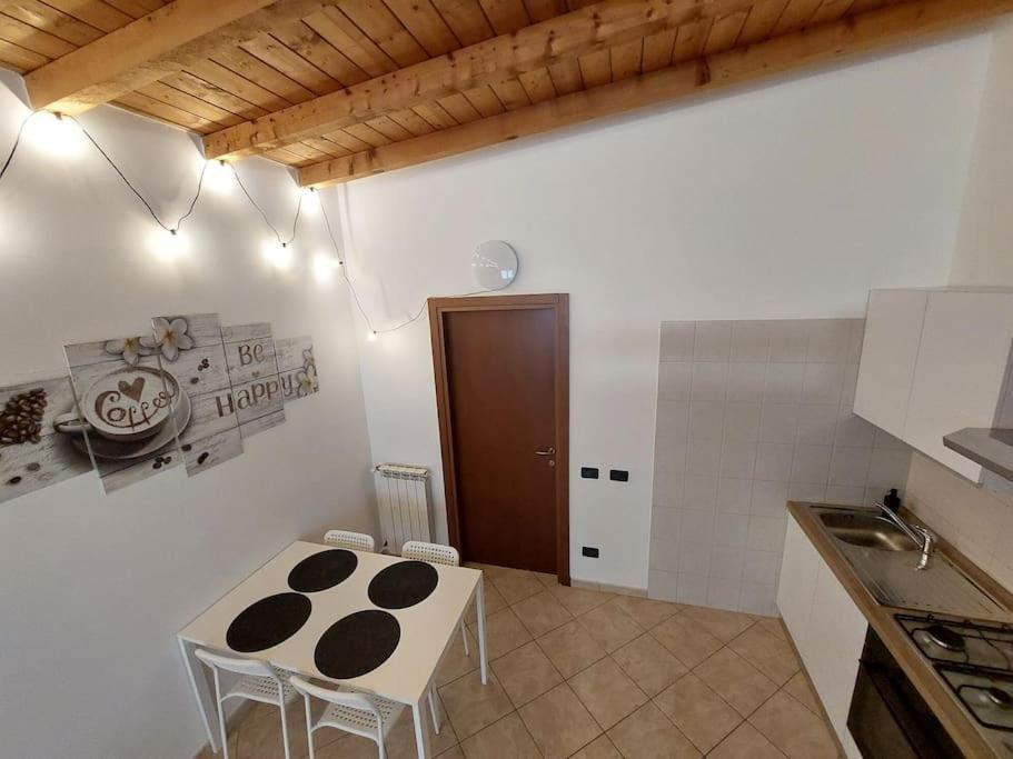 Smile Home! Graziosa Casa Con Parcheggio E Giardino Bovísio-Masciago Milanese エクステリア 写真